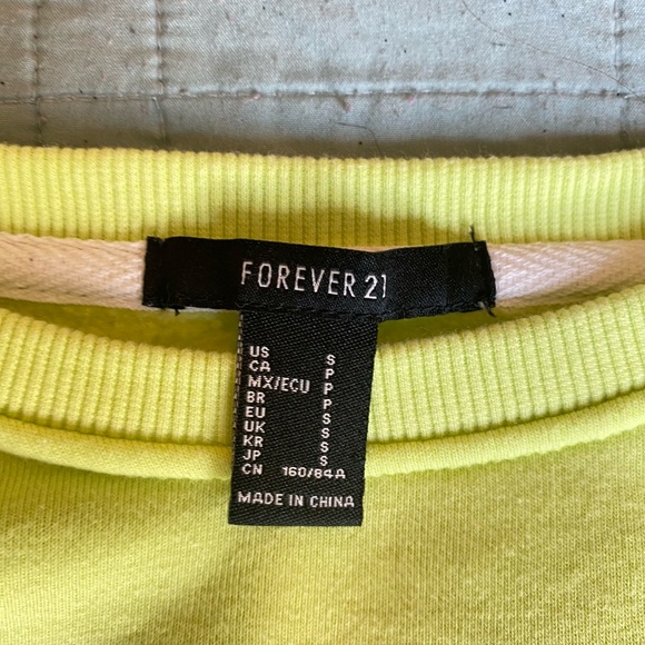 Forever 21 Cropped Sweater - Picture 3 of 3